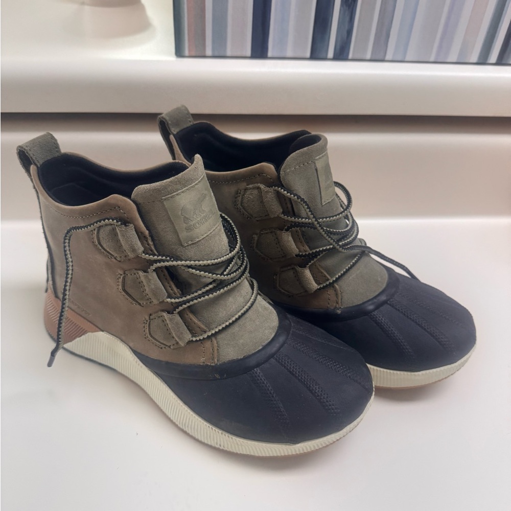 NWOT Sorel Boots Winter Womens 6.5 6 1/2